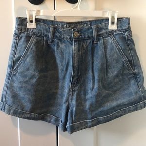 AE Mom Shorts